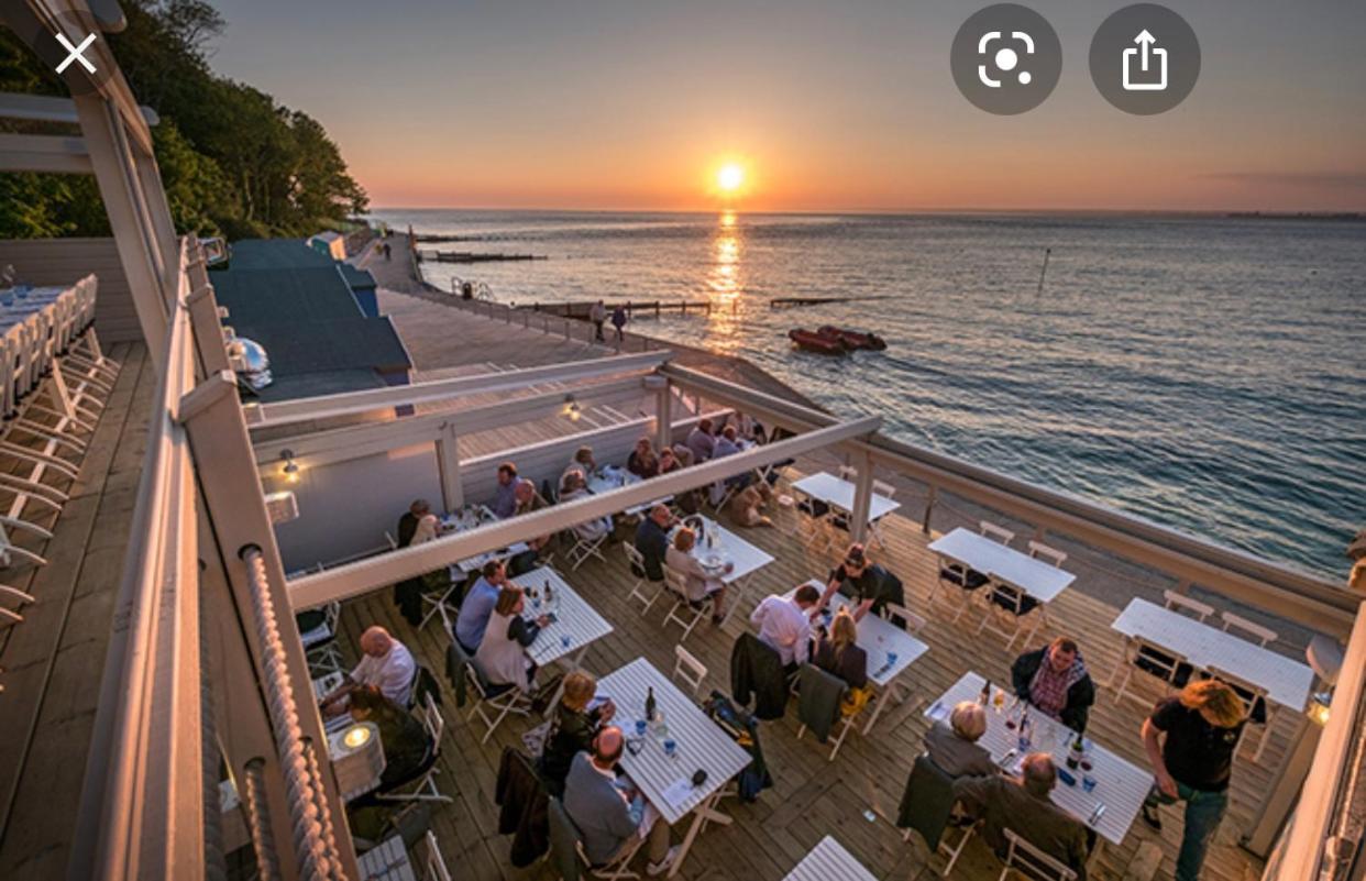 Beau - Brambles Chine, Colwell Bay - 5 Star Wifi - Short Walk To The Hut And Beach - 1 Night Stays Available - Ferry Offers Freshwater Buitenkant foto
