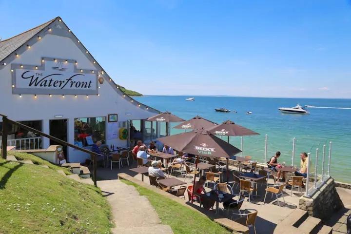 Beau - Brambles Chine, Colwell Bay - 5 Star Wifi - Short Walk To The Hut And Beach - 1 Night Stays Available - Ferry Offers Freshwater Buitenkant foto