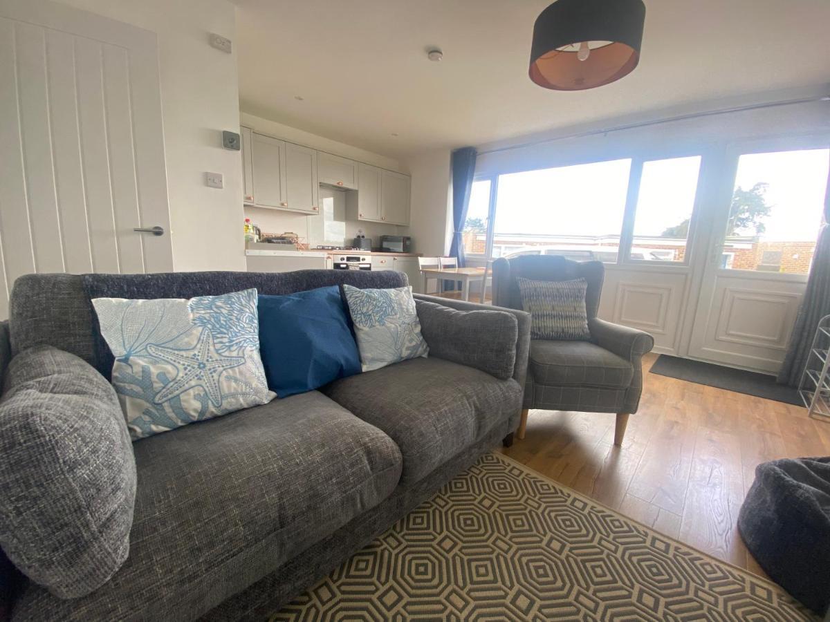 Beau - Brambles Chine, Colwell Bay - 5 Star Wifi - Short Walk To The Hut And Beach - 1 Night Stays Available - Ferry Offers Freshwater Buitenkant foto